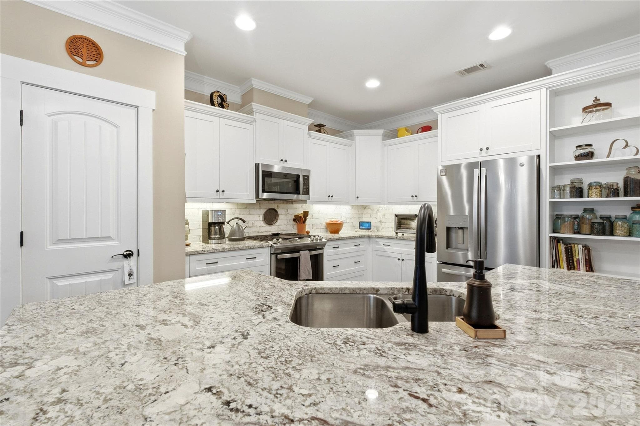 Single Family Residence at 190 Shenandoah Drive, McCormick, photo 6 of 28