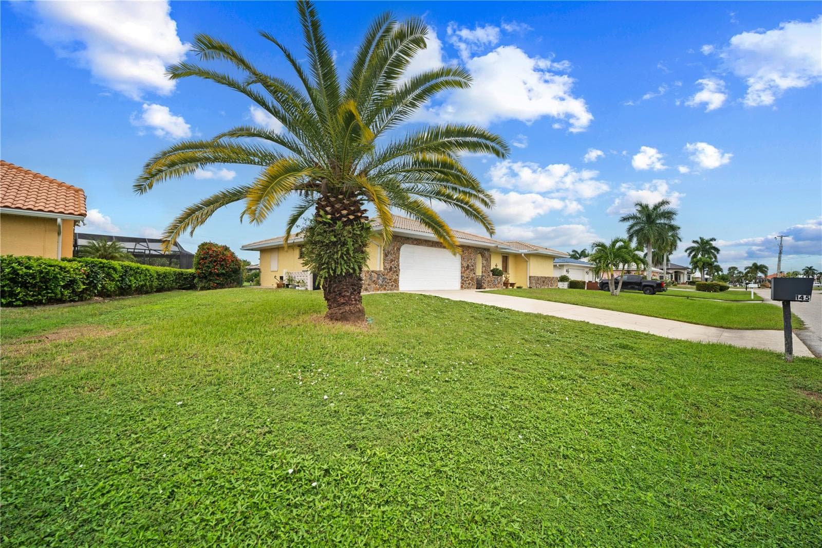 Single Family Residence at 145 BAYSHORE CT, PUNTA GORDA, photo 30 of 38