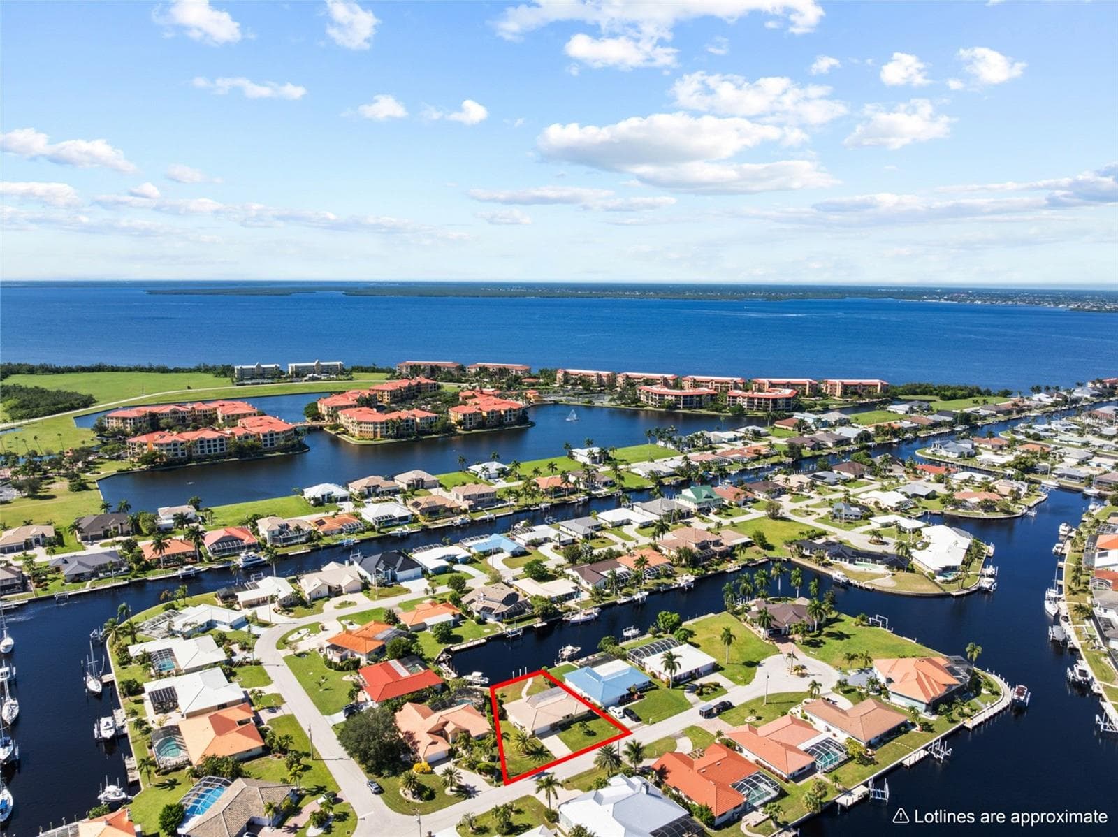Single Family Residence at 145 BAYSHORE CT, PUNTA GORDA, photo 33 of 38