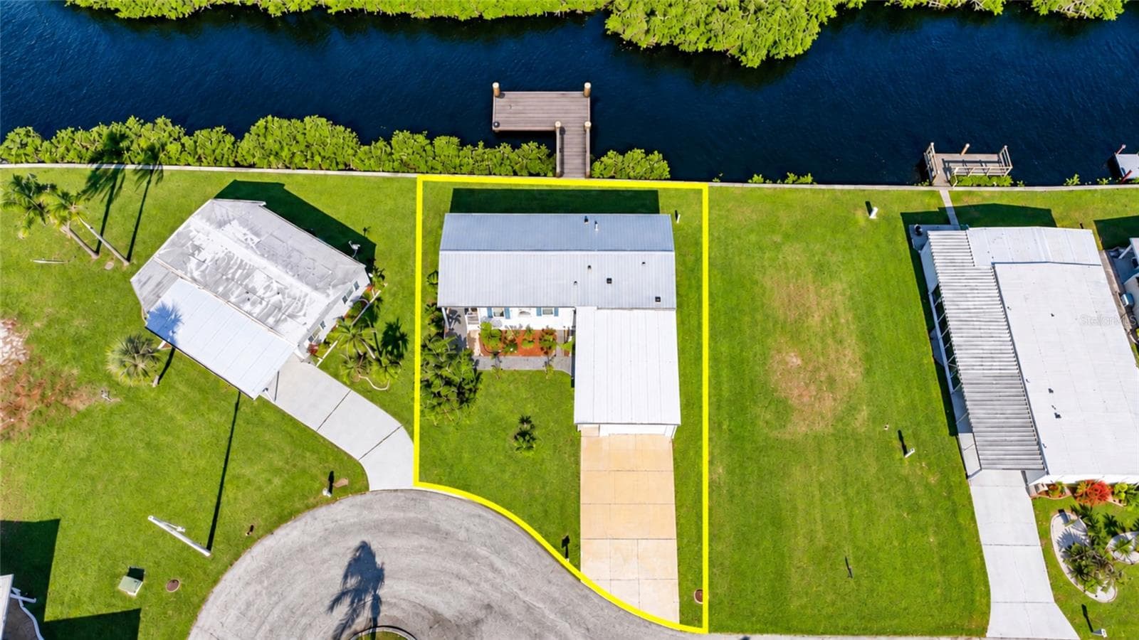 Manufactured Home at 734 BLACKBURN BLVD, NORTH PORT, photo 3 of 79