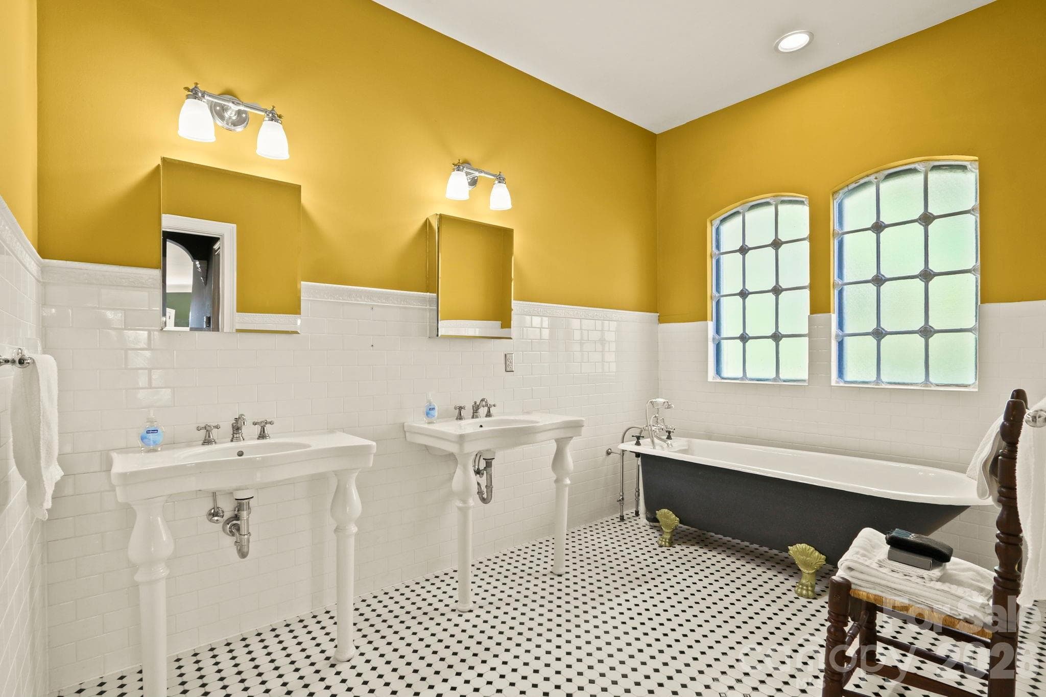 Primary suite bath - 5742 NC Highway 194 None S, Banner Elk