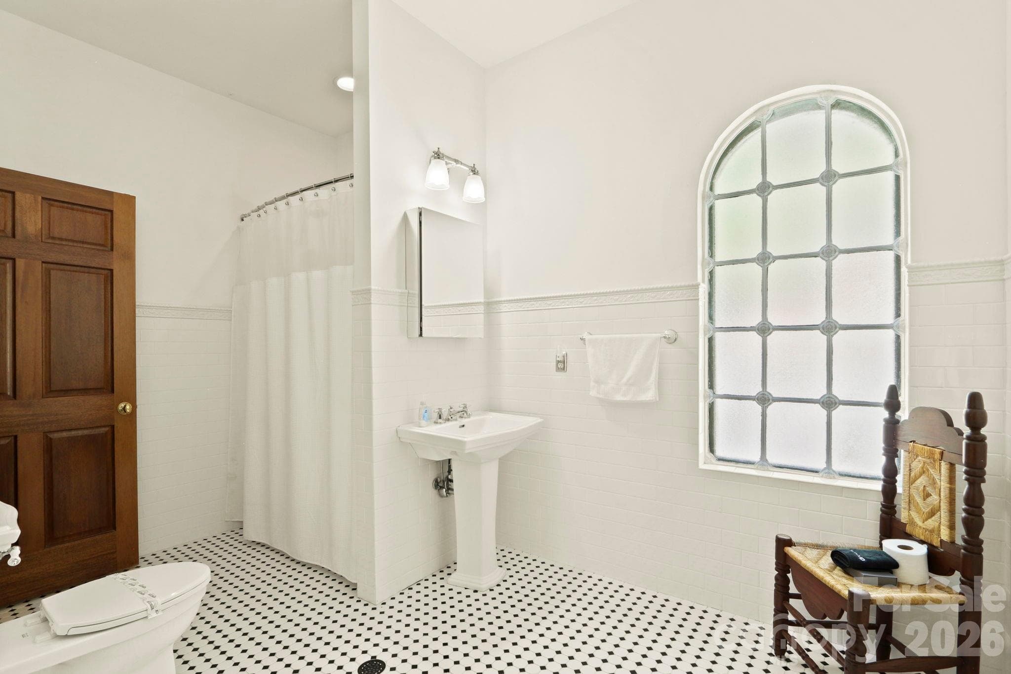 Second-level suite 4 & bonus/office bath - 5742 NC Highway 194 None S, Banner Elk