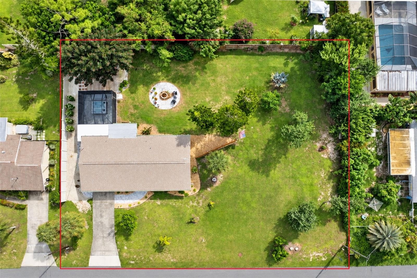 Double Lot - 1545 BARBARA PL, ENGLEWOOD