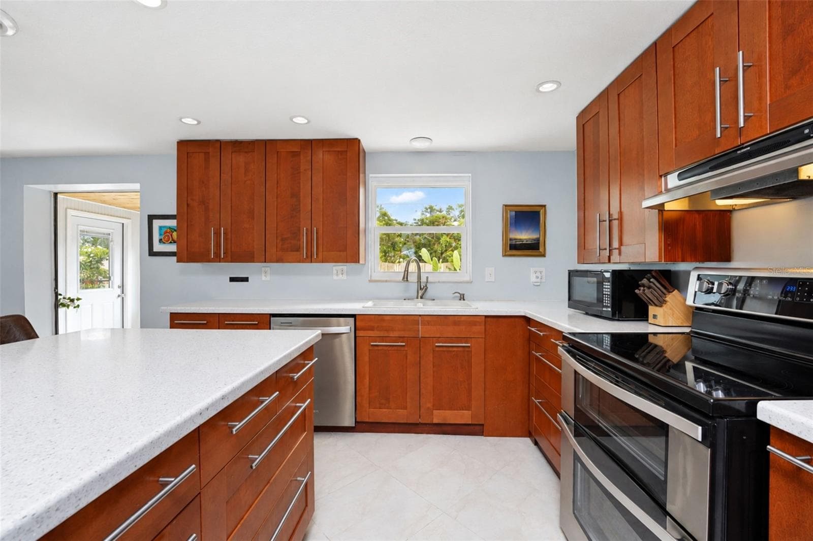Kitchen - 1545 BARBARA PL, ENGLEWOOD
