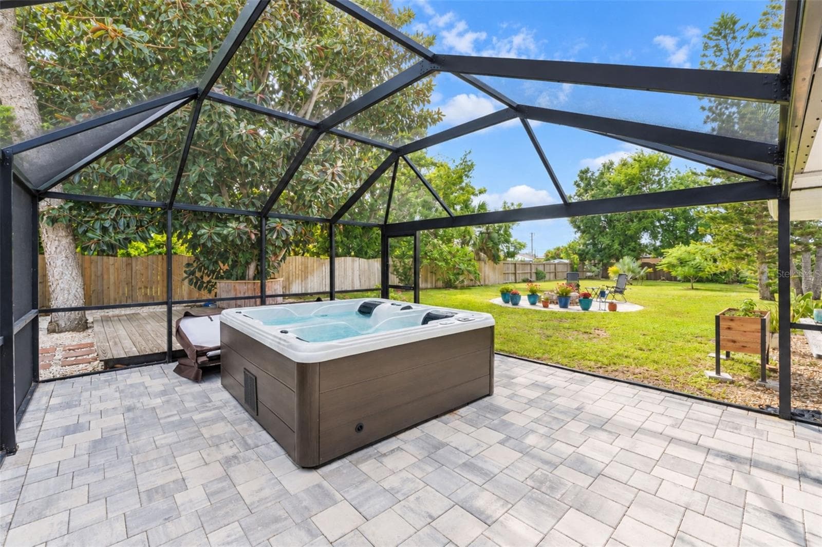Screened Lanai w/ spa & cold plunge - 1545 BARBARA PL, ENGLEWOOD