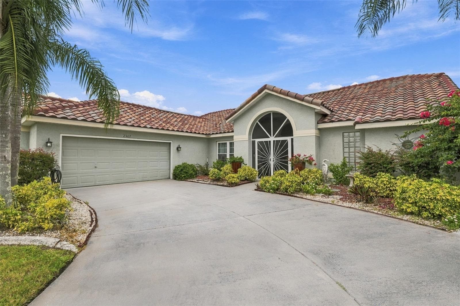 Single Family Residence at 2307 PLATINUM DR, SUN CITY CENTER, photo 4 of 47