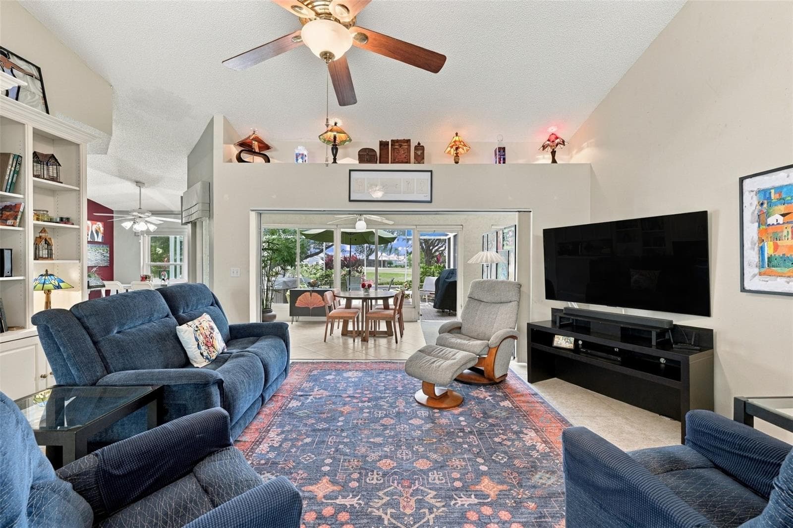 Single Family Residence at 2307 PLATINUM DR, SUN CITY CENTER, photo 6 of 47