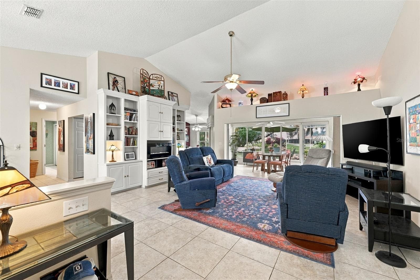 Single Family Residence at 2307 PLATINUM DR, SUN CITY CENTER, photo 9 of 47