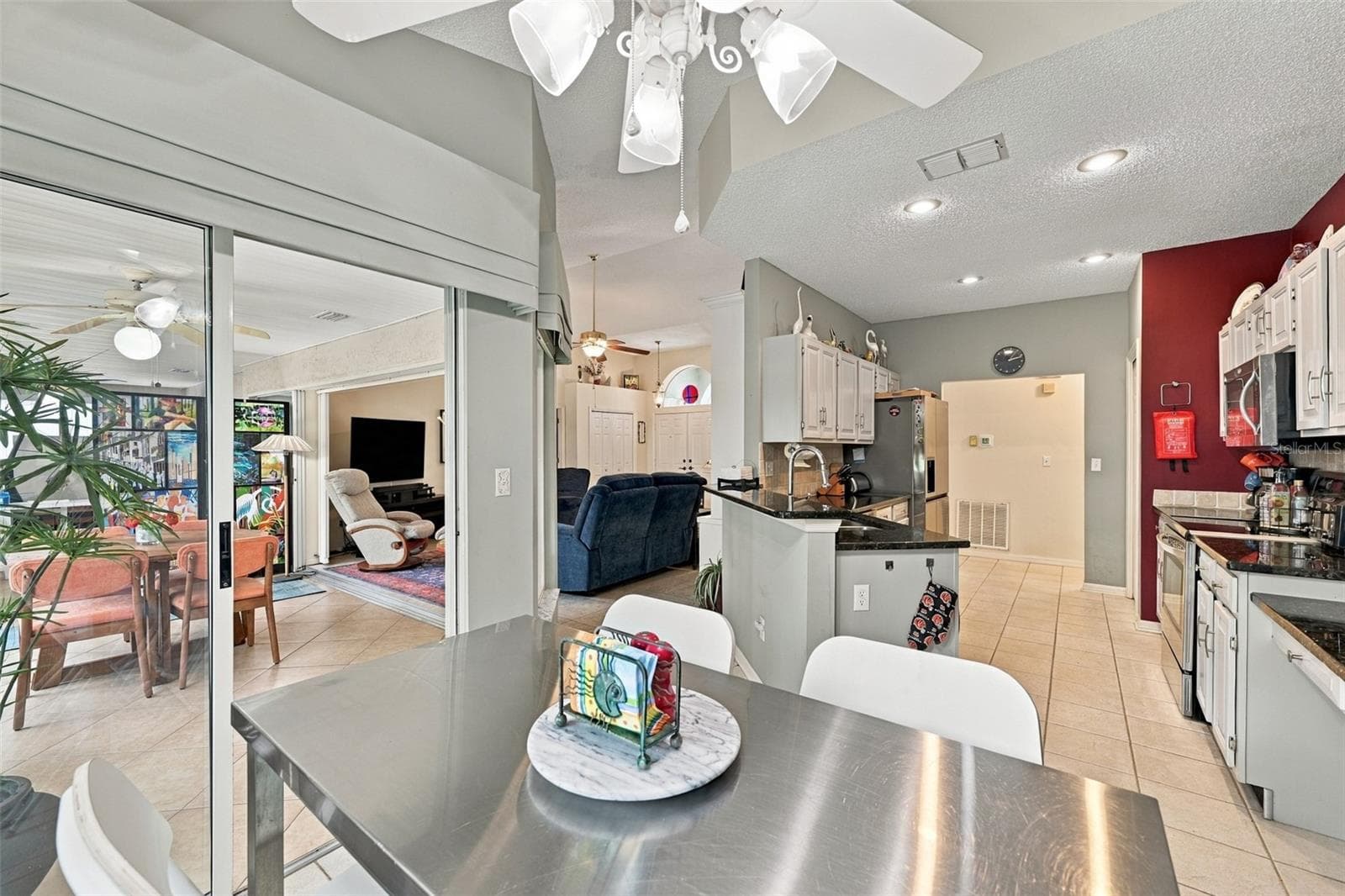 Single Family Residence at 2307 PLATINUM DR, SUN CITY CENTER, photo 15 of 47