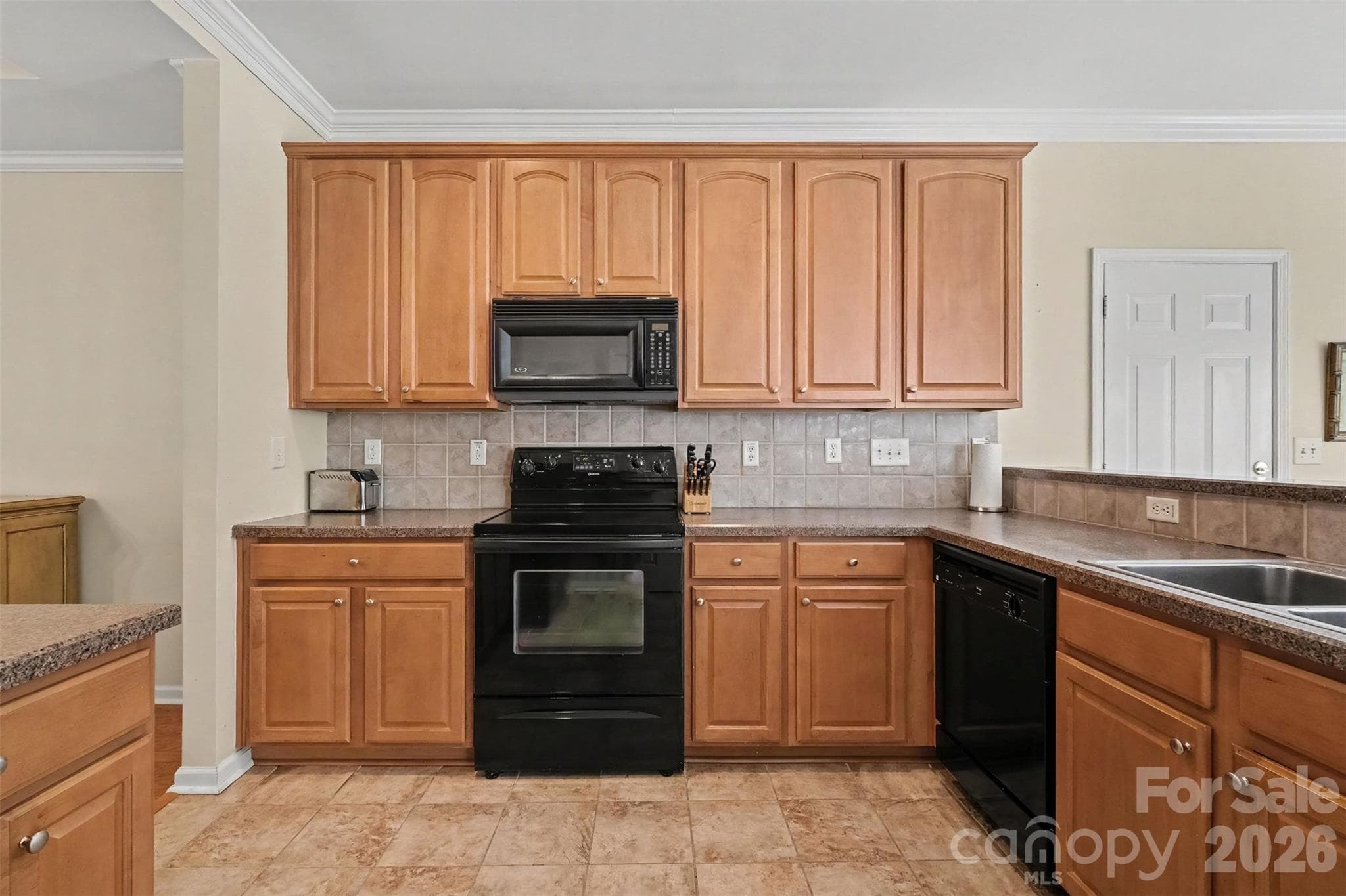 Single Family Residence at 14412 Laurel Tree Lane, Huntersville, photo 7 of 46