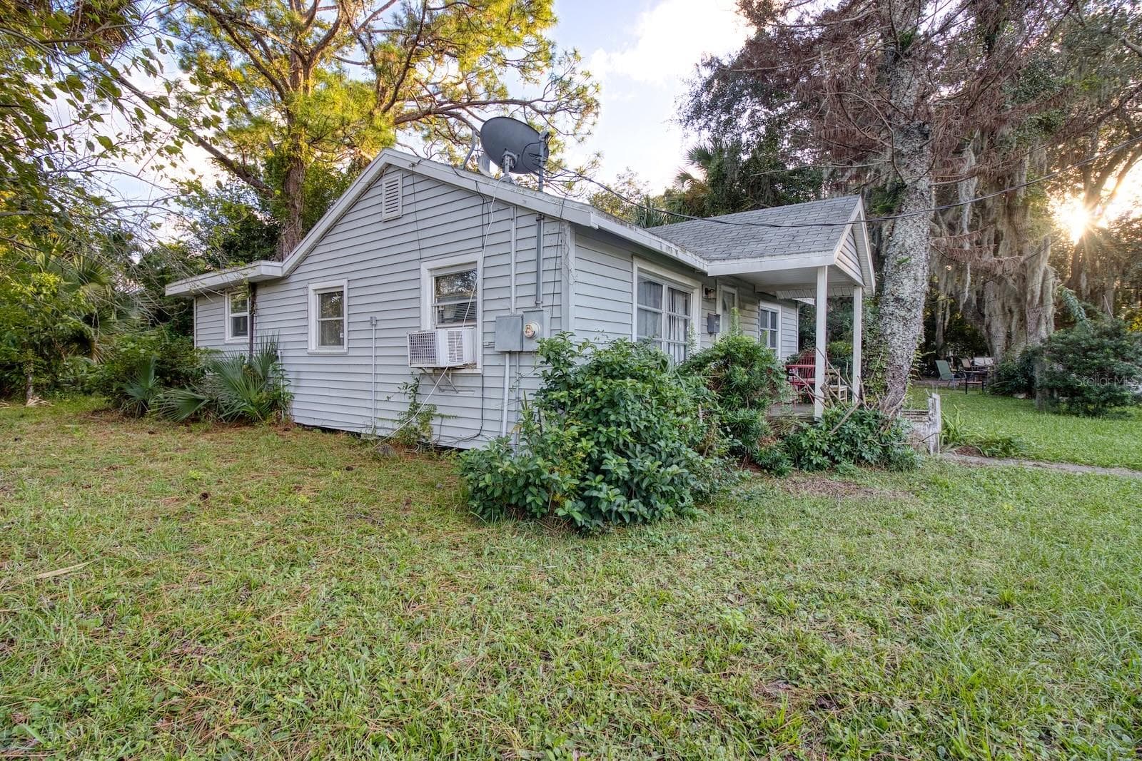 Single Family Residence at 240 WASHINGTON PL, ORMOND BEACH, photo 5 of 25