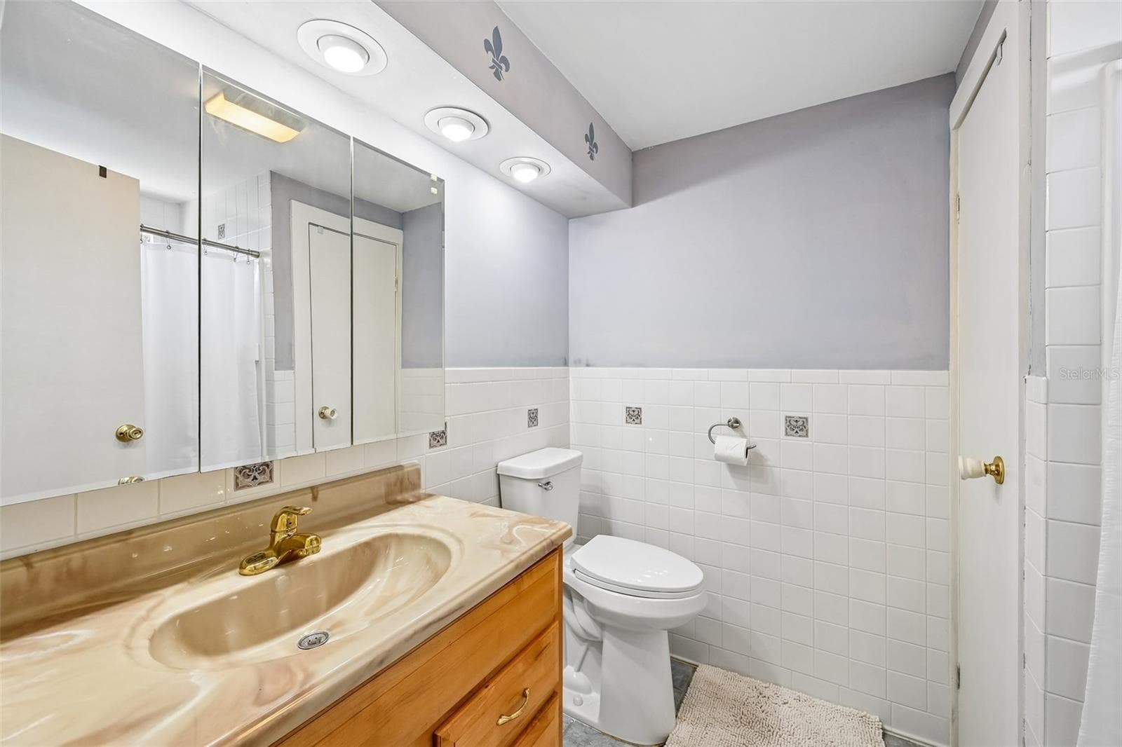 Primary Bathroom - 8455 ALBATROSS LN, ENGLEWOOD