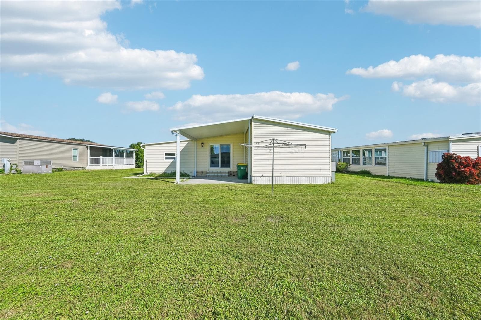 Rear elevation - 8455 ALBATROSS LN, ENGLEWOOD