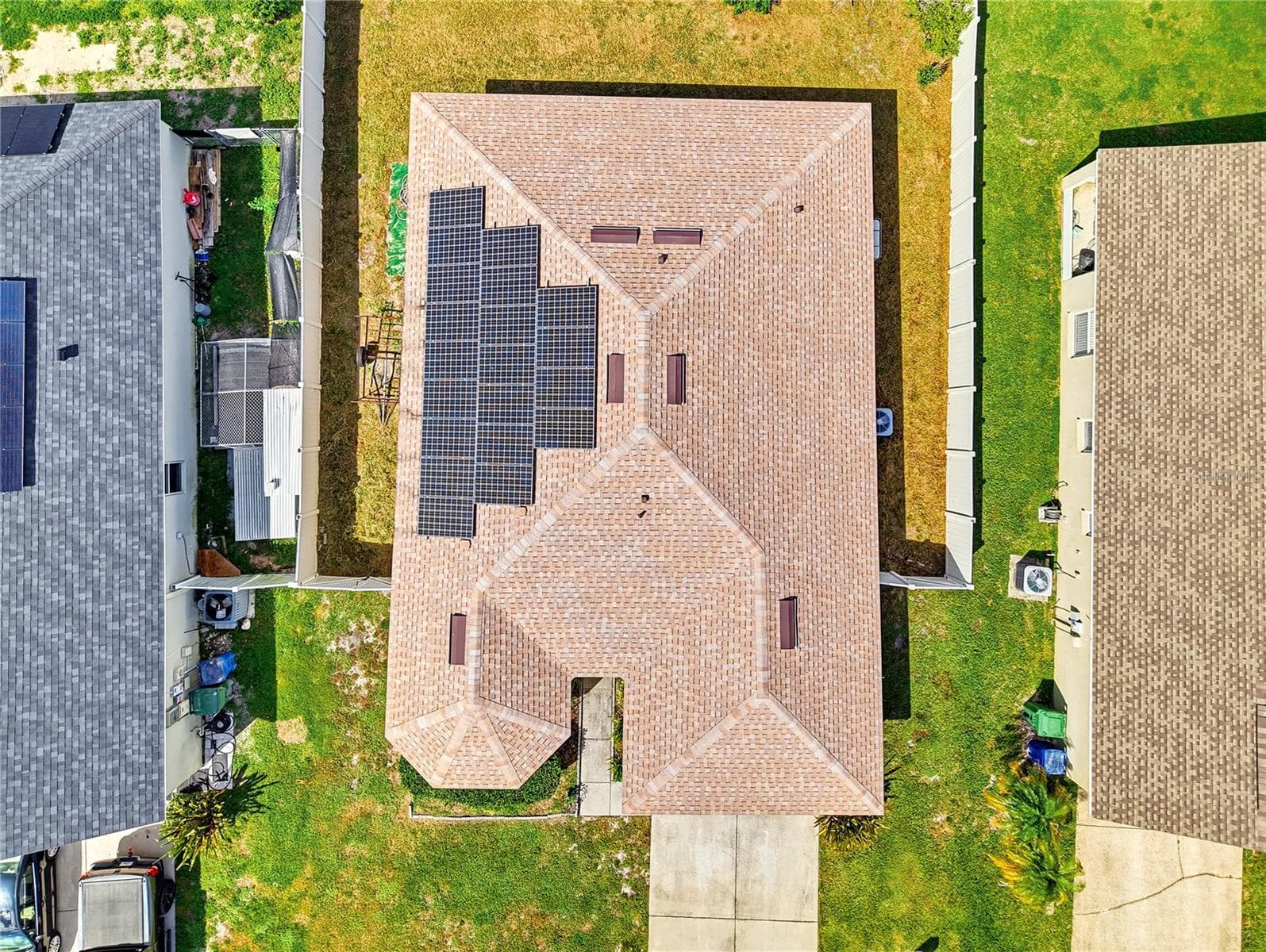 Single Family Residence at 1085 BRENTON MANOR DR, WINTER HAVEN, photo 4 of 40