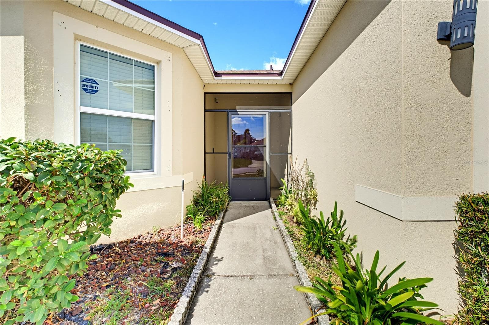 Front Door - 1085 BRENTON MANOR DR, WINTER HAVEN