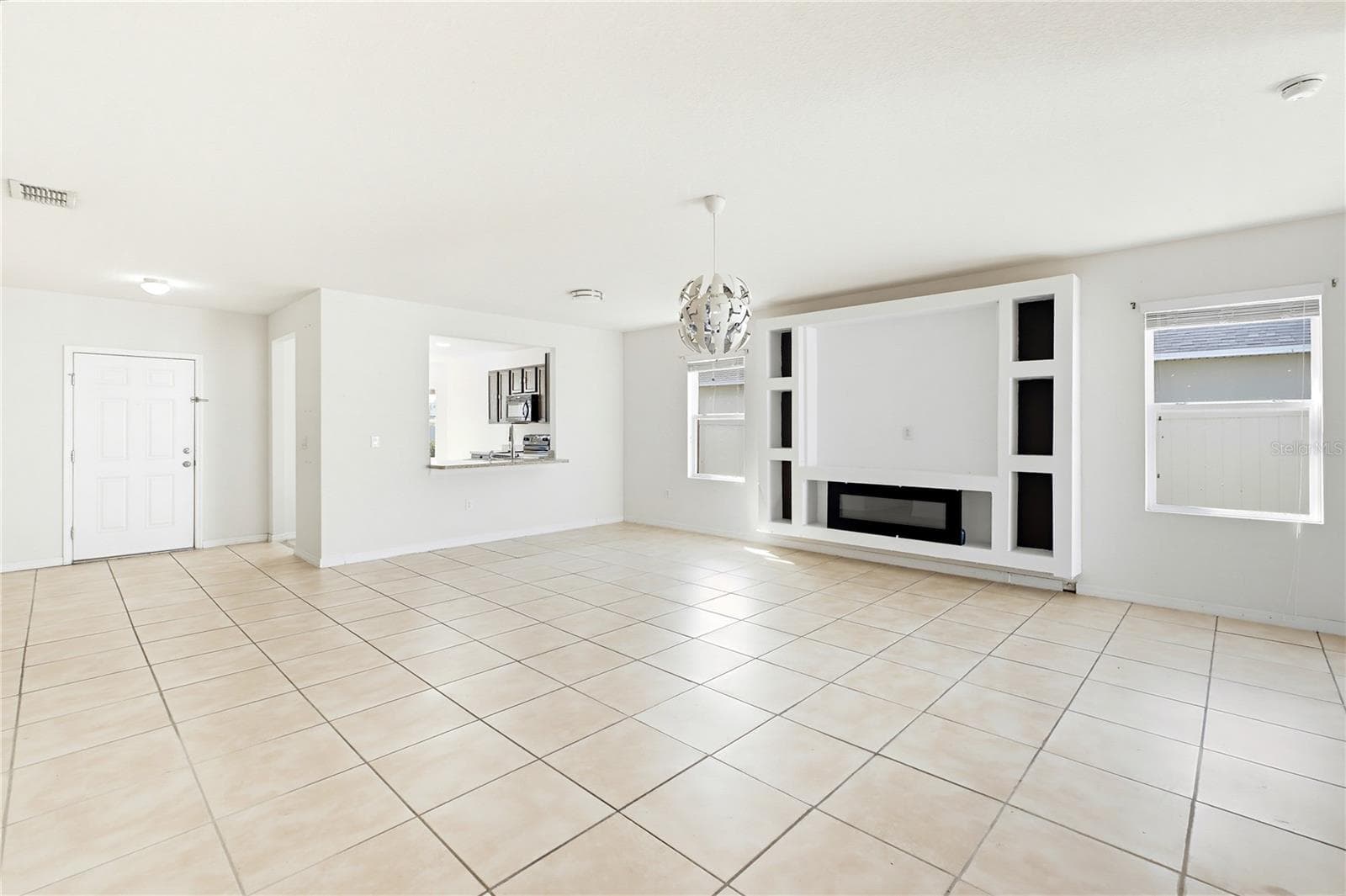 Living Room - 1085 BRENTON MANOR DR, WINTER HAVEN