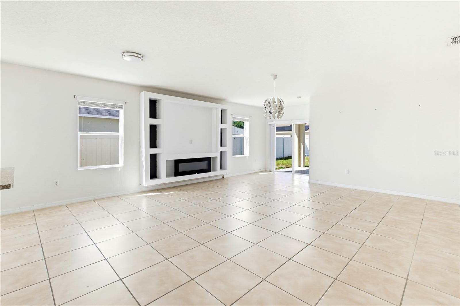 Living Room - 1085 BRENTON MANOR DR, WINTER HAVEN