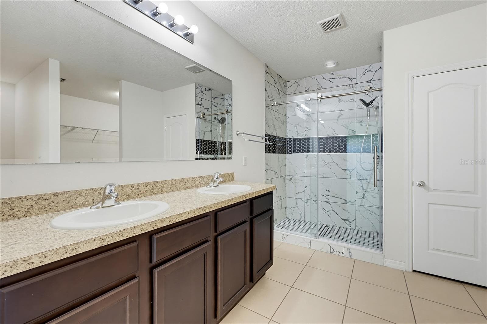 Primary Bathroom - 1085 BRENTON MANOR DR, WINTER HAVEN