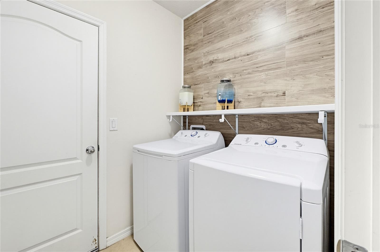 Laundry Room - 1085 BRENTON MANOR DR, WINTER HAVEN