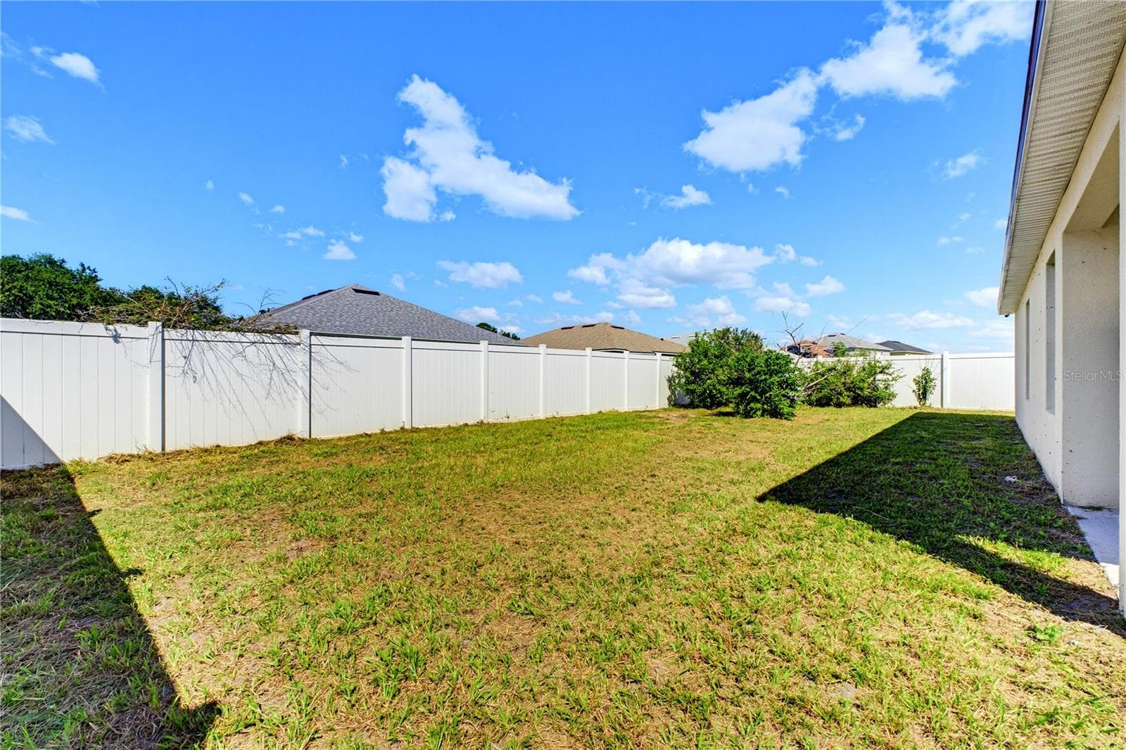 Single Family Residence at 1085 BRENTON MANOR DR, WINTER HAVEN, photo 36 of 40