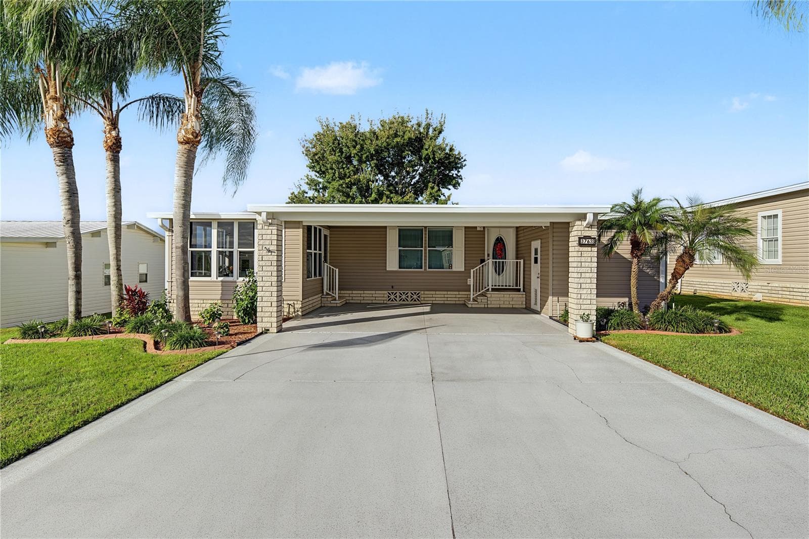 Manufactured Home at 37633 COREY LEWIS AVE, ZEPHYRHILLS, photo 21 of 55