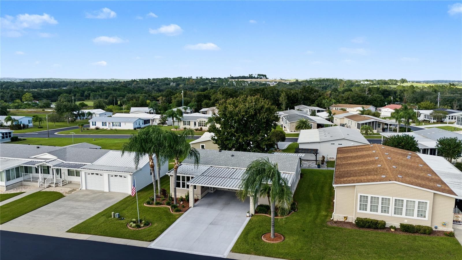 Manufactured Home at 37633 COREY LEWIS AVE, ZEPHYRHILLS, photo 36 of 55