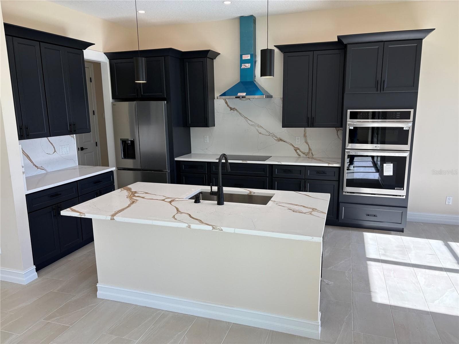 Single Family Residence at 13180 US HIGHWAY 441 SE, OKEECHOBEE, photo 2 of 9