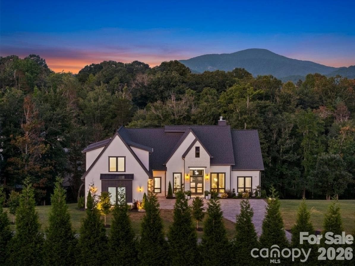 Single Family Residence at 323 Chukar Way, Fletcher, photo 6 of 48