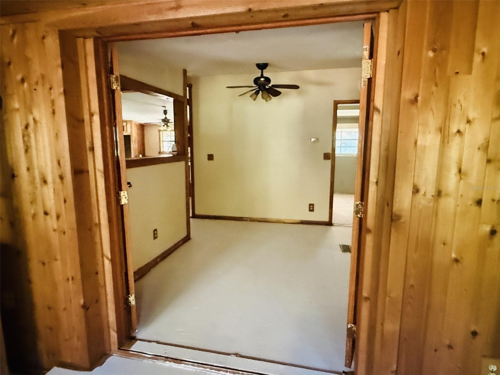 Manufactured Home at 9690 SE 38TH CT, BELLEVIEW, photo 17 of 20