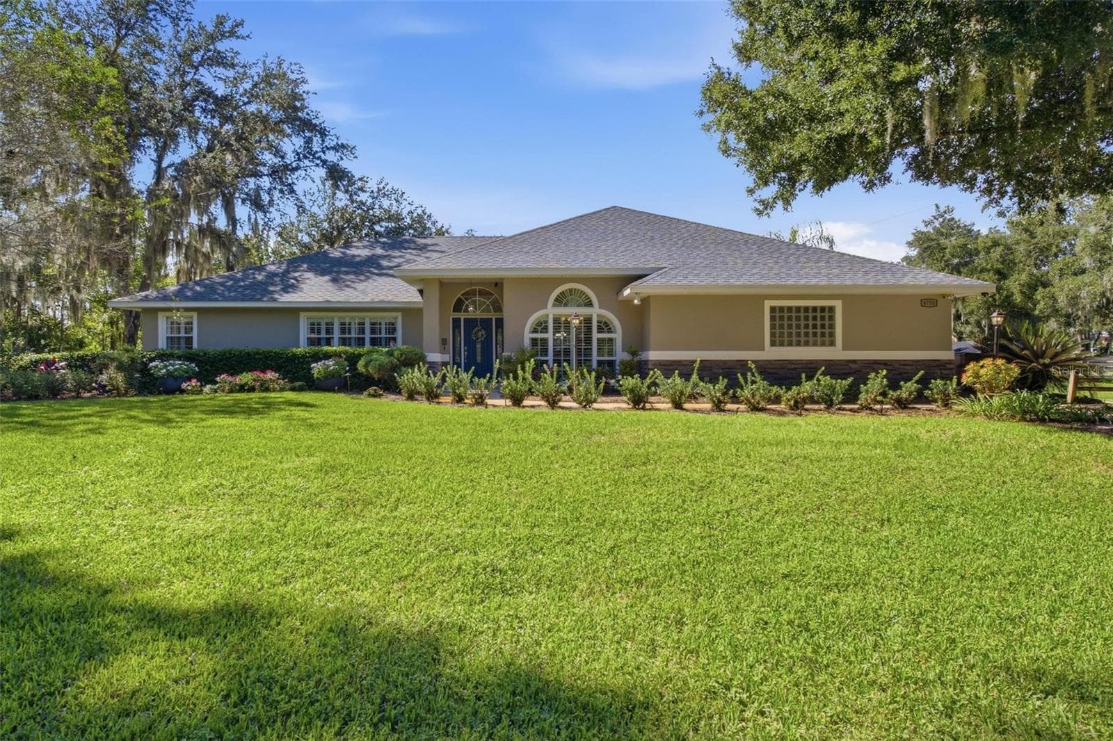 Single Family Residence at 6750 TUSCAWILLA DR, LEESBURG, photo 2 of 63