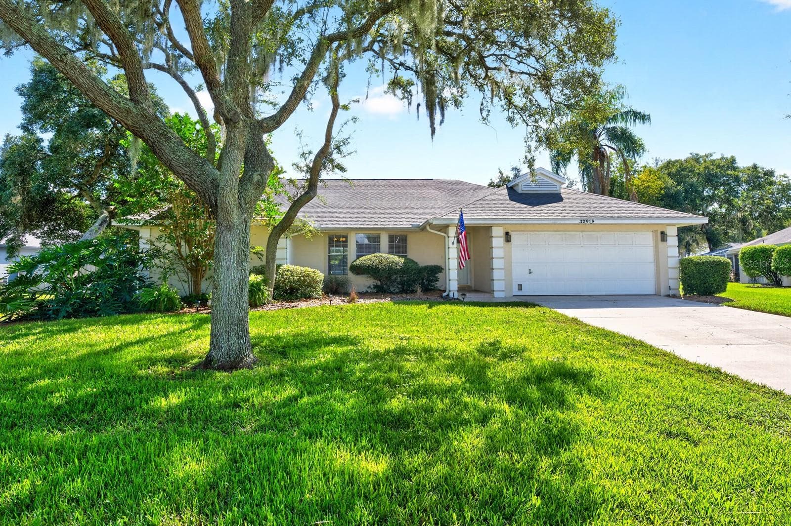 32919 INDIAN WOODS DR