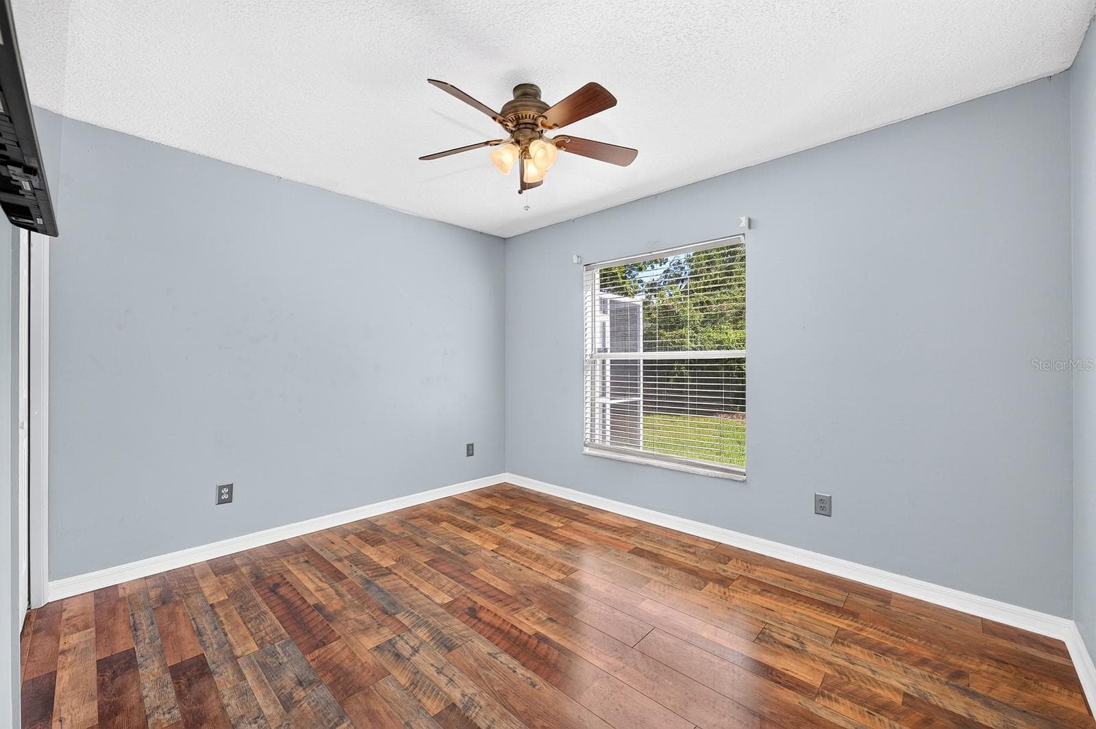 Third Bedroom. - 32919 INDIAN WOODS DR, LEESBURG