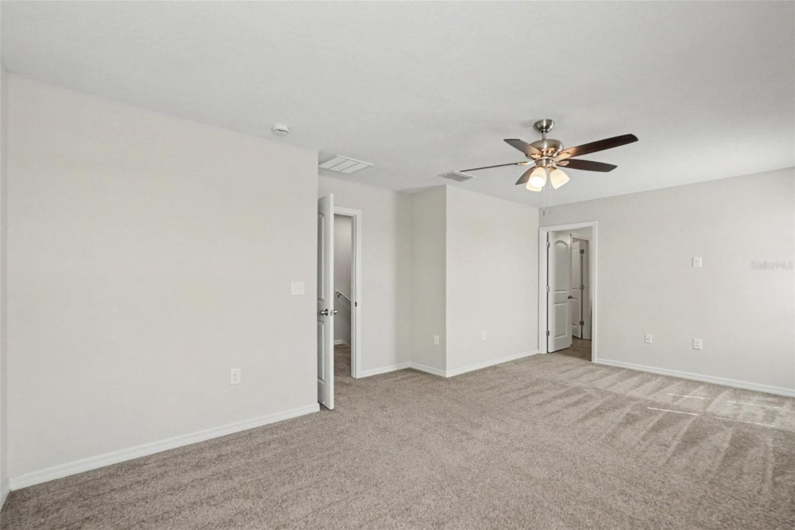 Single Family Residence at 10420 LAGUNA PLAINS DR, RIVERVIEW, photo 7 of 15