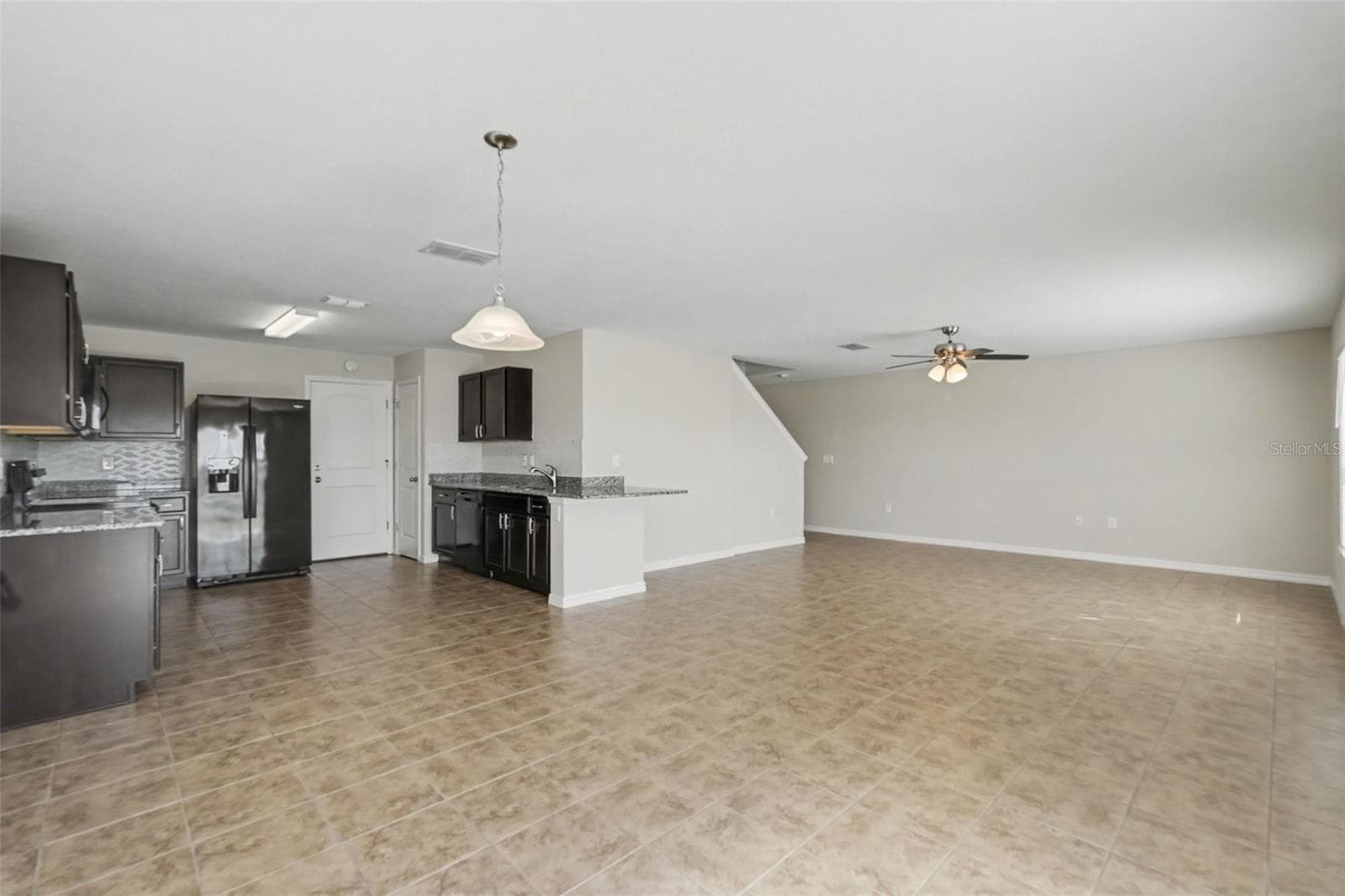 Single Family Residence at 10420 LAGUNA PLAINS DR, RIVERVIEW, photo 8 of 15
