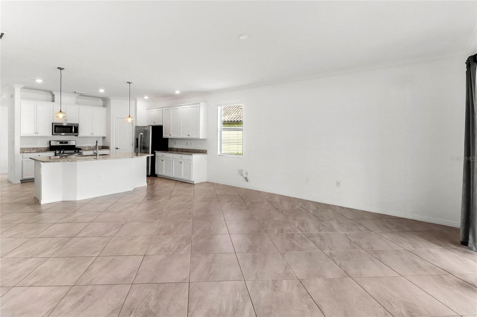 Tile floors - 2501 AVOLET CT, LAKEWOOD RANCH