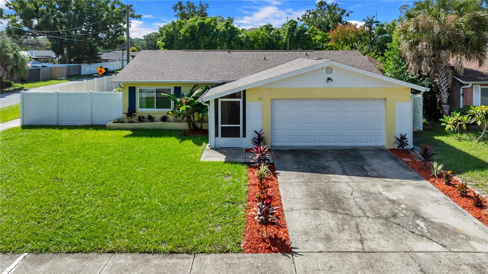 3 Bed, 2 Bath, 2 Car Garage Pool Home - 9602 HIDDEN OAKS CIR, TAMPA