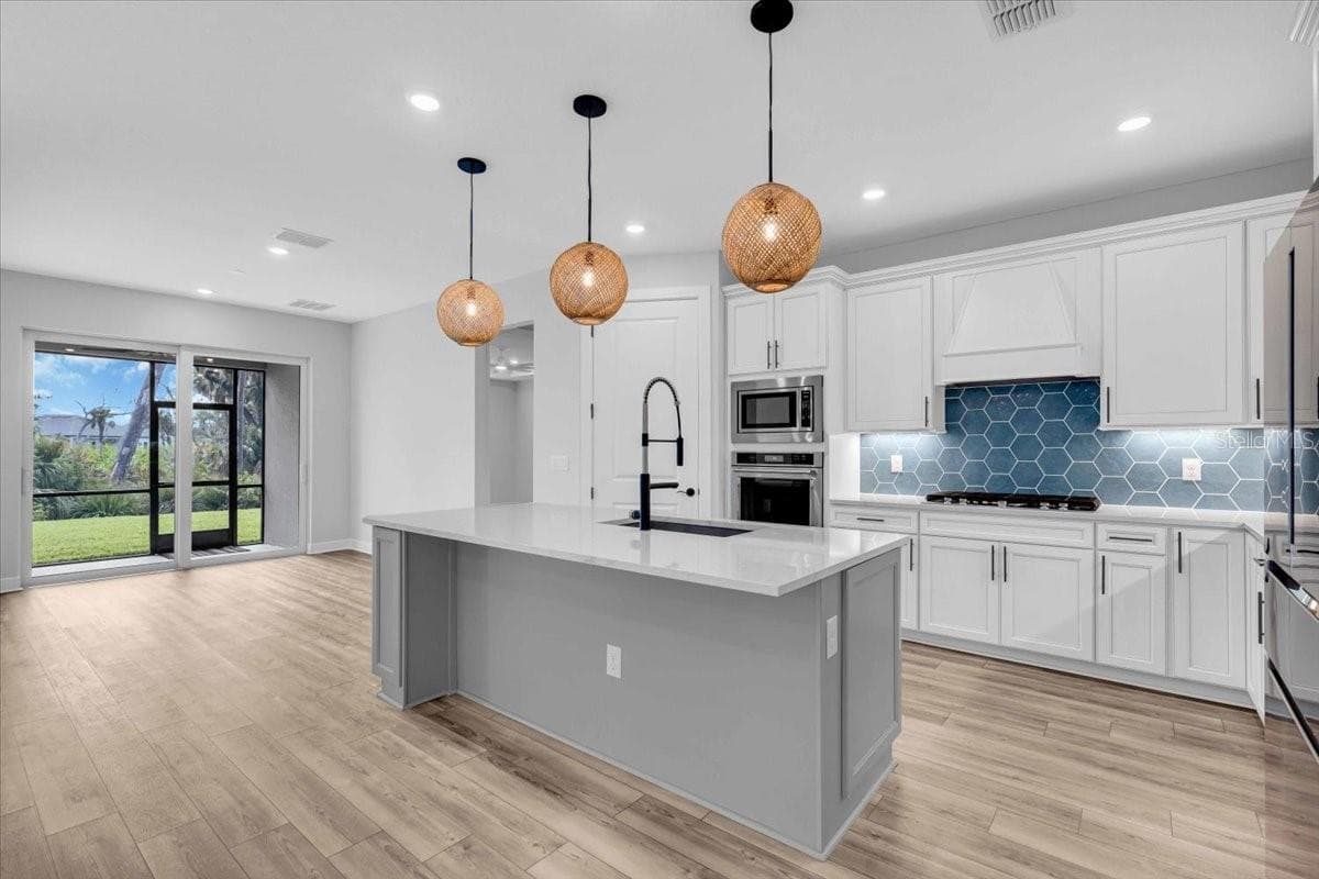 Single Family Residence at 9225 BARRIER COAST TRL, PARRISH, photo 15 of 44