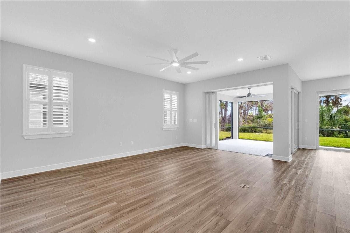 Single Family Residence at 9225 BARRIER COAST TRL, PARRISH, photo 24 of 44