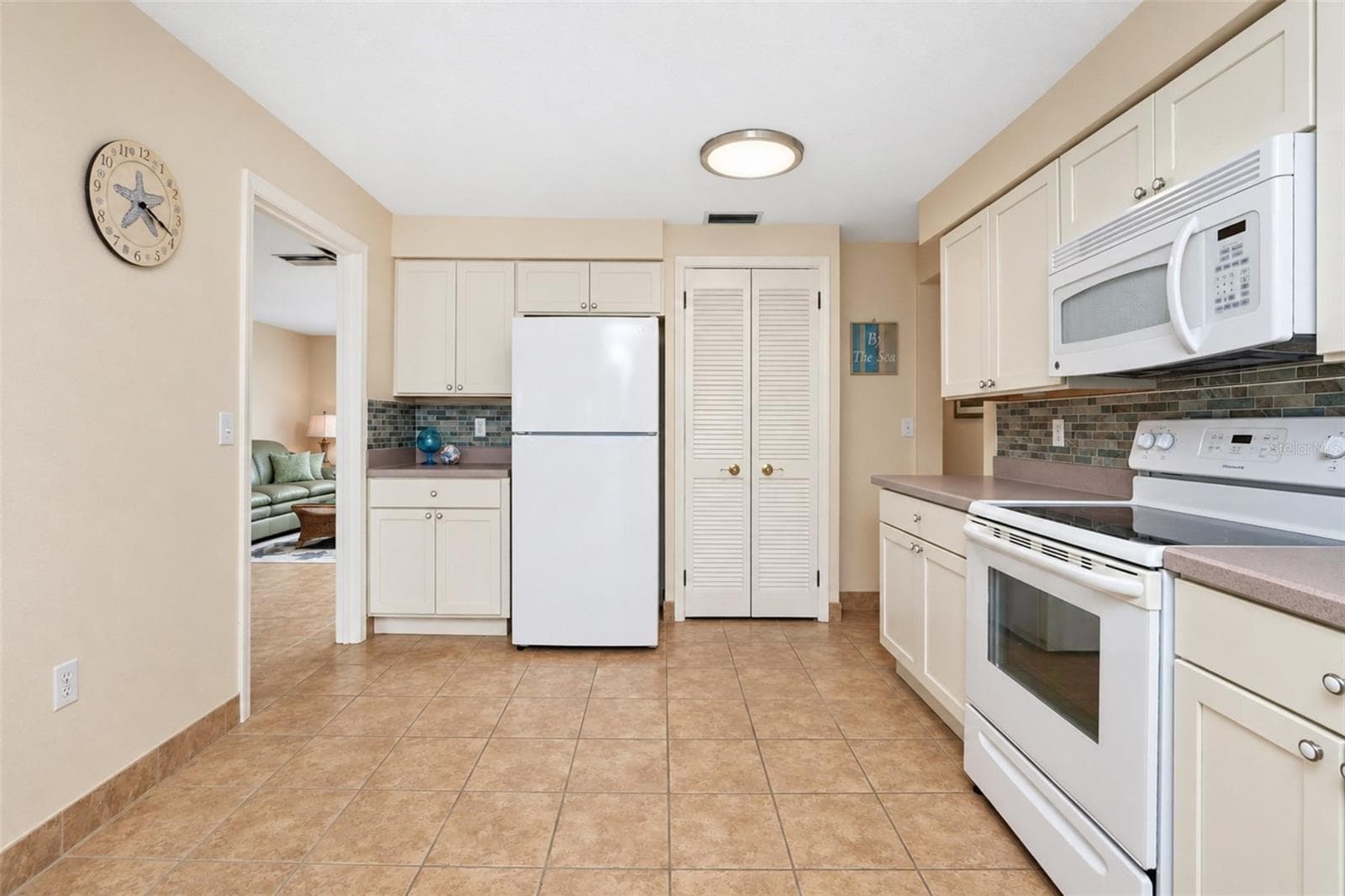 Kitchen - 21 OAKWOOD DR N #21, ENGLEWOOD