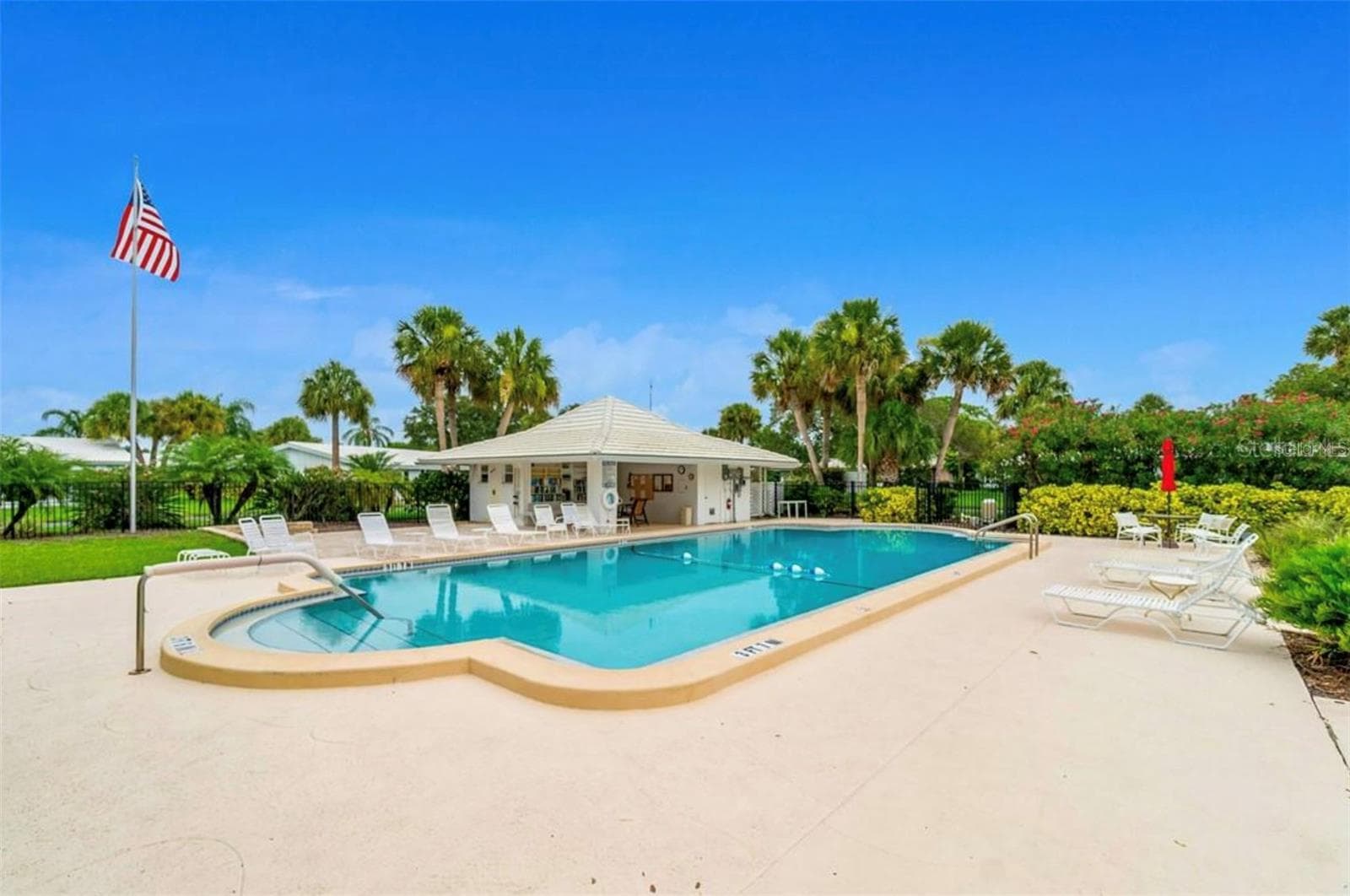 Community Pool - 21 OAKWOOD DR N #21, ENGLEWOOD