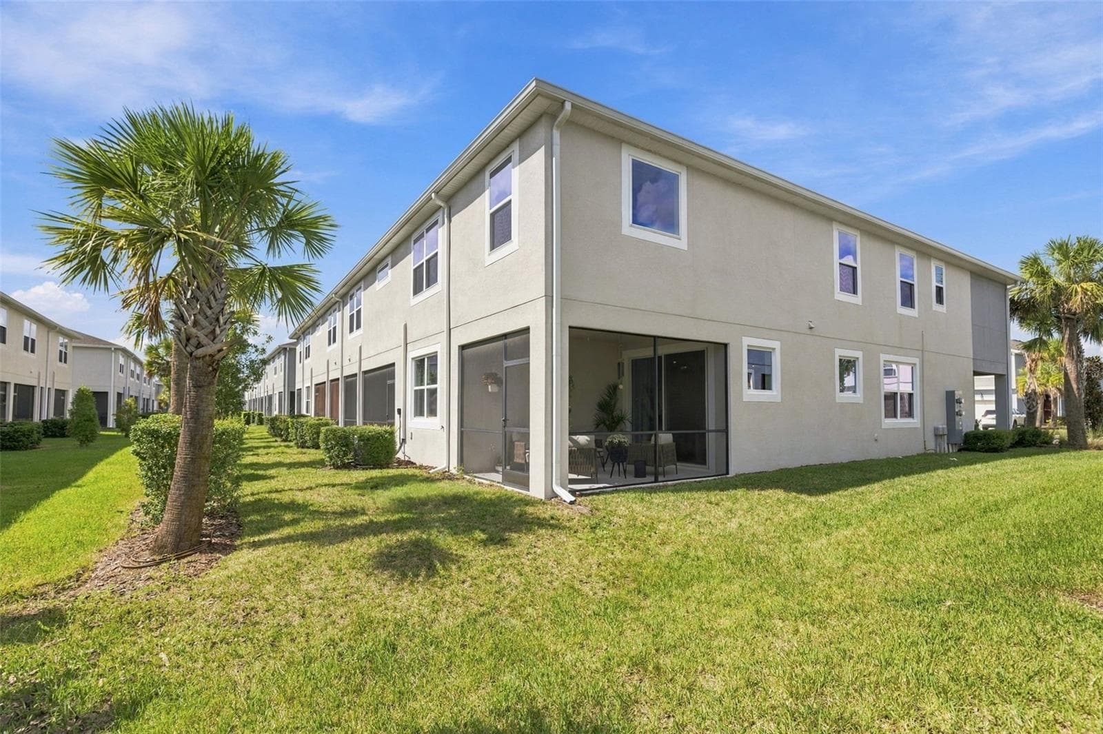 Townhouse at 5608 BROOKLET WOODS DR, WESLEY CHAPEL, photo 33 of 46