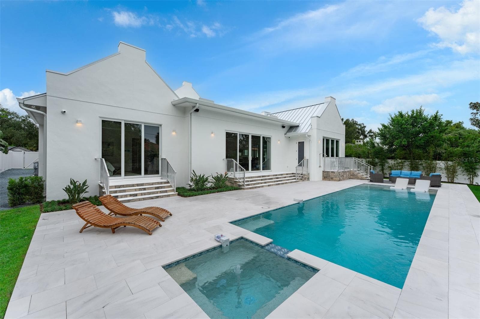 pool and spa - 3207 MIDDLESEX RD, ORLANDO