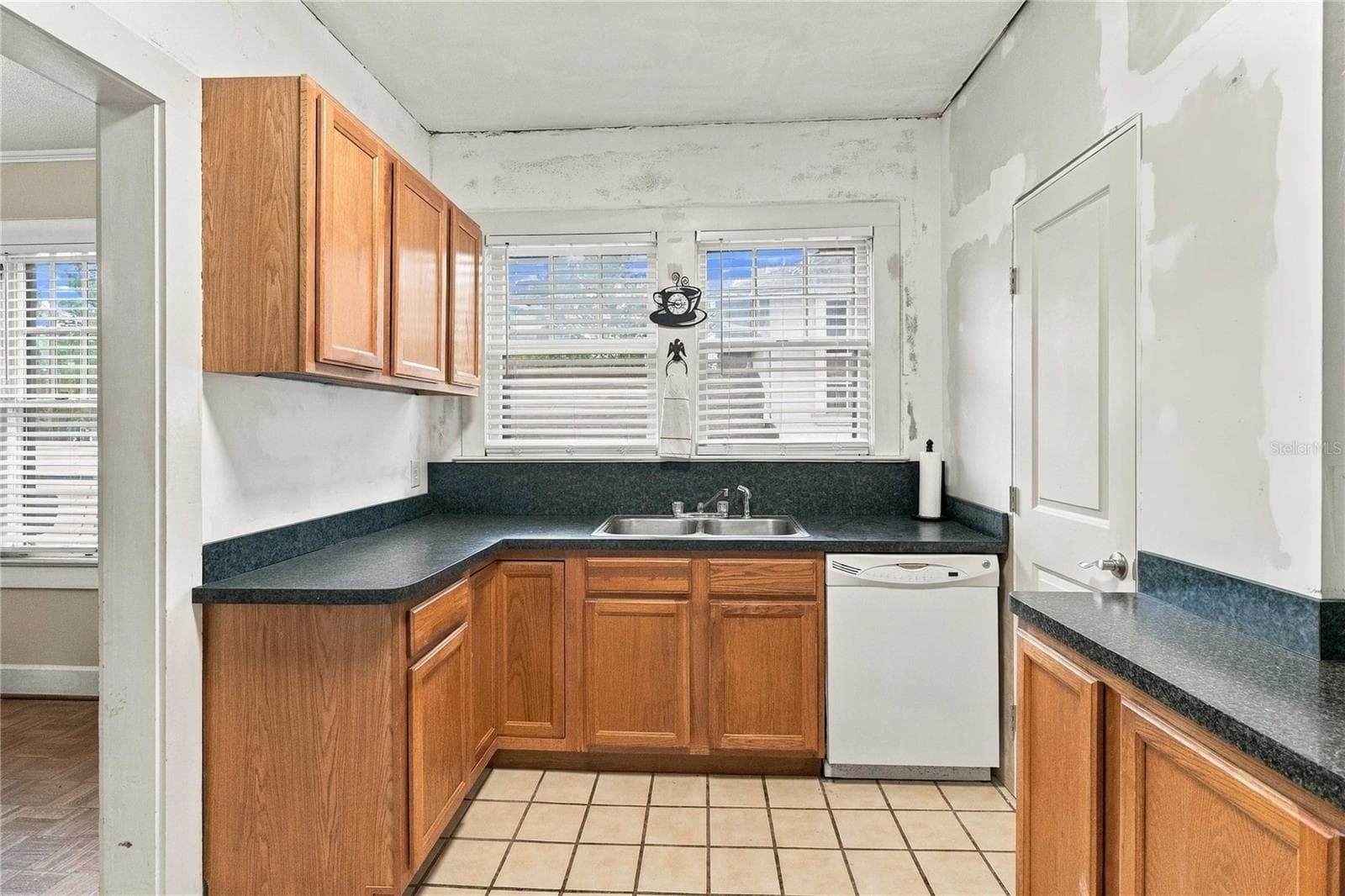 Single Family Residence at 625 GATLIN AVE, ORLANDO, photo 22 of 61