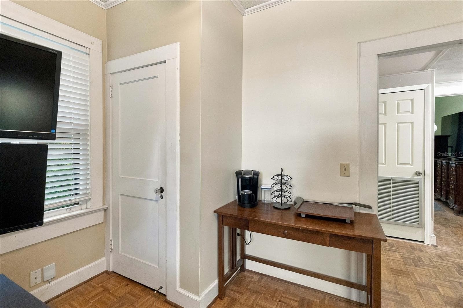 Single Family Residence at 625 GATLIN AVE, ORLANDO, photo 32 of 61