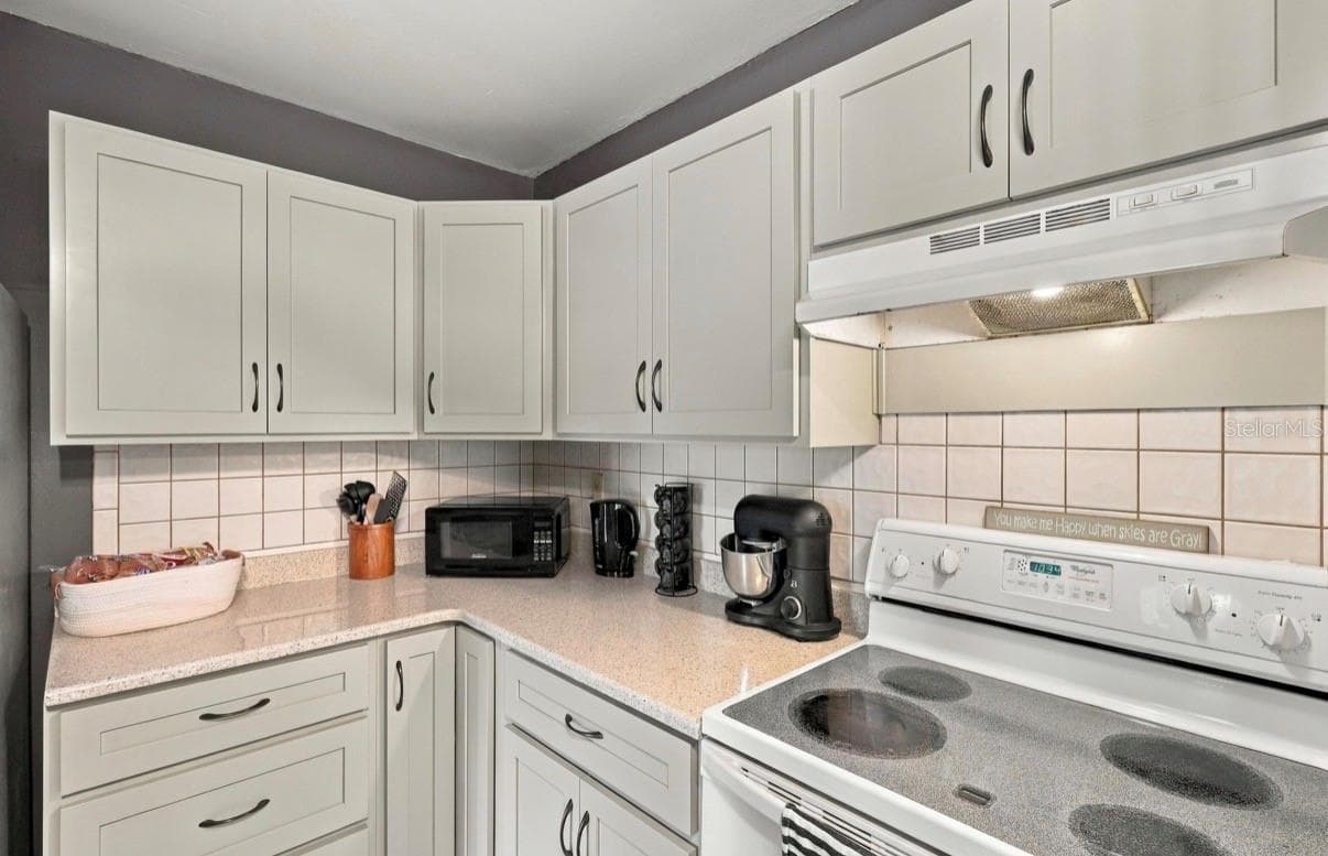 Condominium at 130 JASMINE WOODS CT #8D, DELTONA, photo 12 of 30