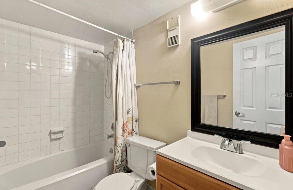Condominium at 130 JASMINE WOODS CT #8D, DELTONA, photo 21 of 30