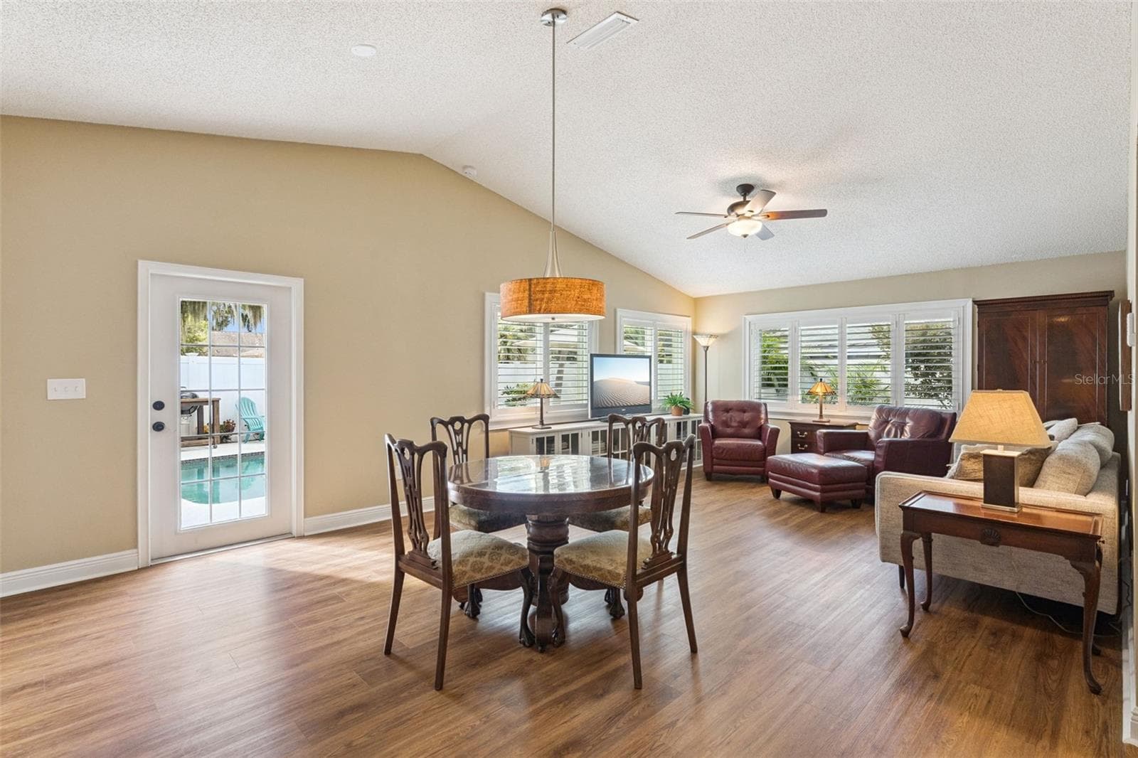 View as you enter the home. - 698 SAUSALITO BLVD, CASSELBERRY