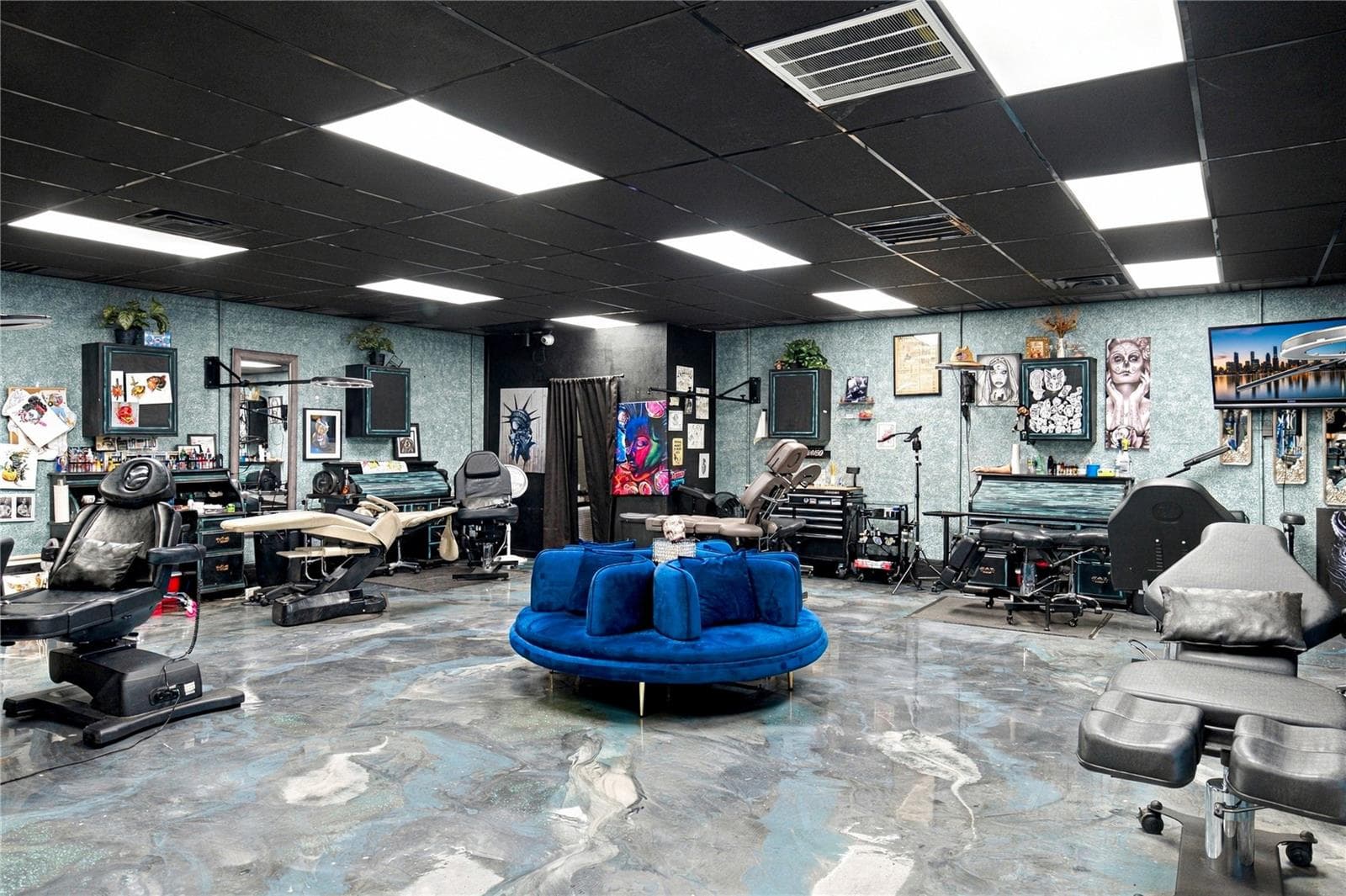 Business at WAYNE TERRACE, PLANT CITY, photo 15 of 38