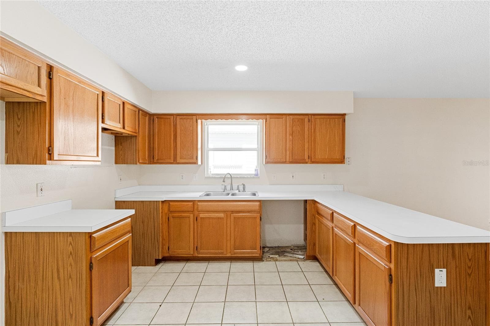 Single Family Residence at 32656 OAK PARK DR, LEESBURG, photo 18 of 59