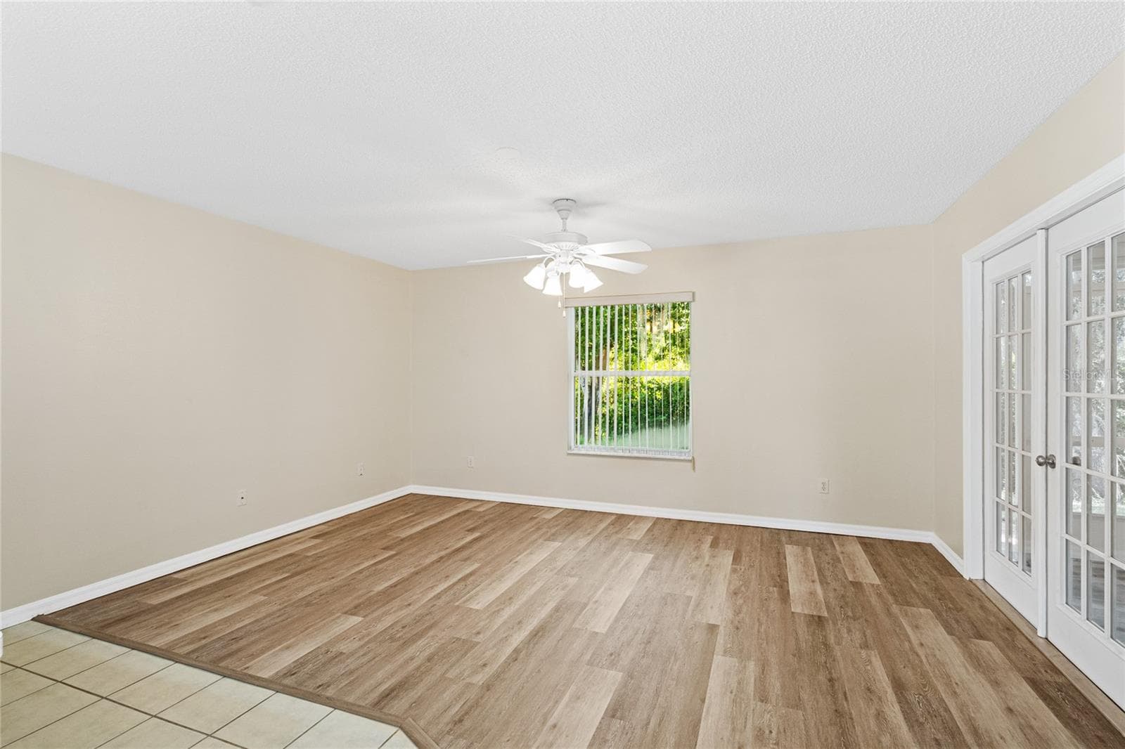 Single Family Residence at 32656 OAK PARK DR, LEESBURG, photo 15 of 59